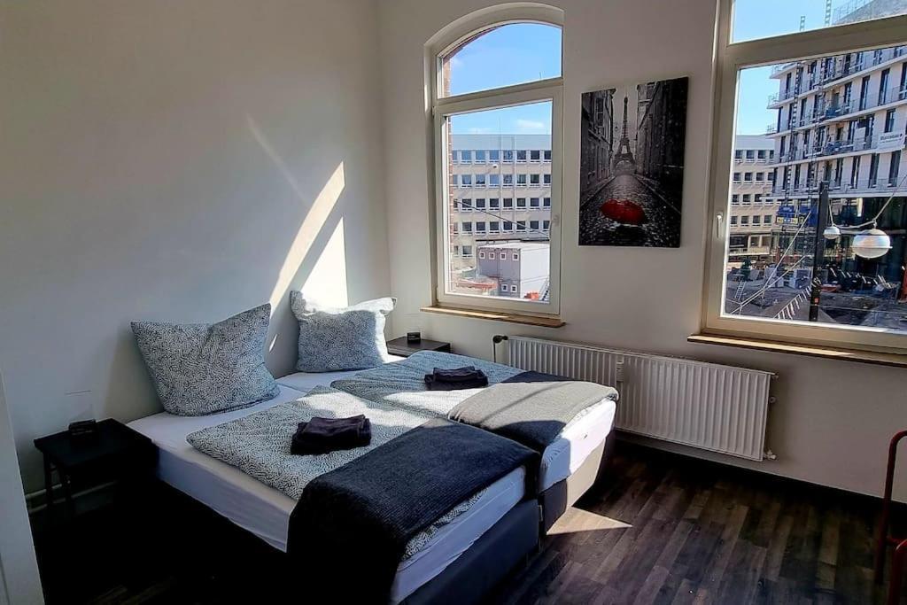 Free Parking Wlan Badewanne Hauptbahnhof Roter Faden Apartment