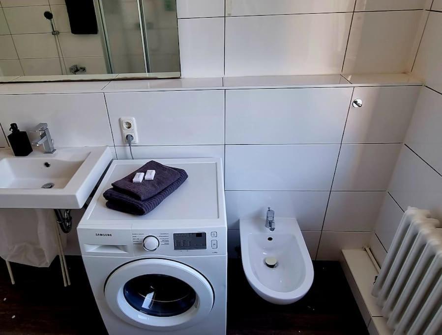 Free Parking Wlan Badewanne Hauptbahnhof Roter Faden Hannover