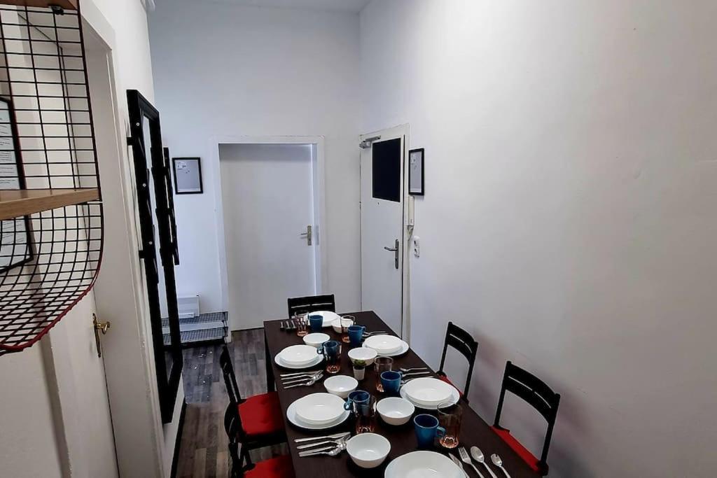 Free Parking Wlan Badewanne Hauptbahnhof Roter Faden